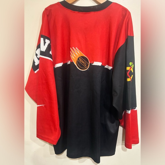 VINTAGE 90’s MADE IN USA NIKE NHL CHICAGO BLACKHAWKS HOCKEY JERSEY IN SIZE XXL - Picture 2 of 5
